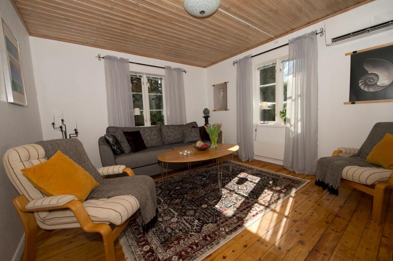 Naturskoent Boende Naera Skoevde エクステリア 写真